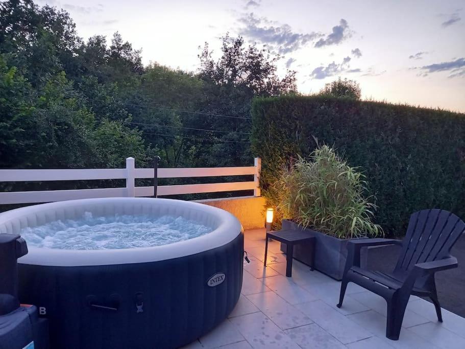 Appartement En Aveyron Aubin  Esterno foto