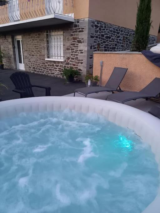 Appartement En Aveyron Aubin  Esterno foto