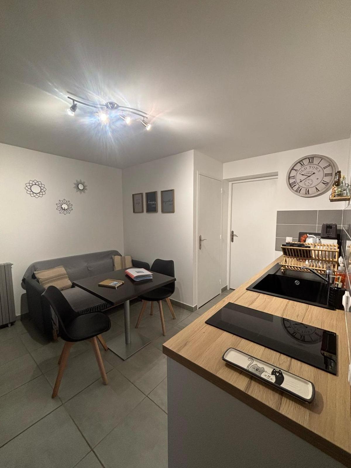 Appartement En Aveyron Aubin  Esterno foto